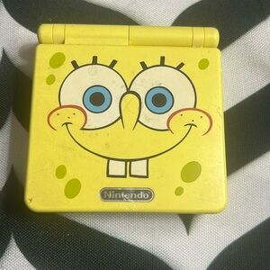 Official vintage SpongeBob game boy